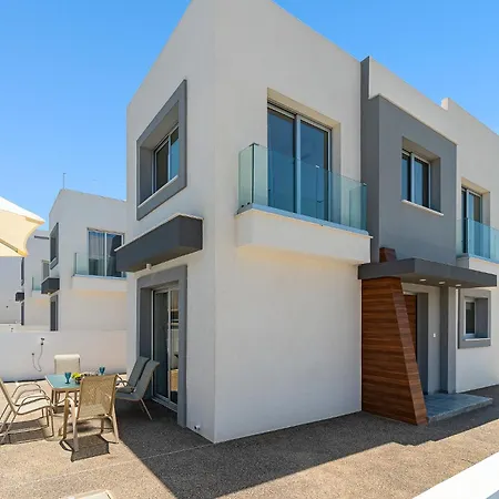 Villa Seabreeze Sofia By Ezoria