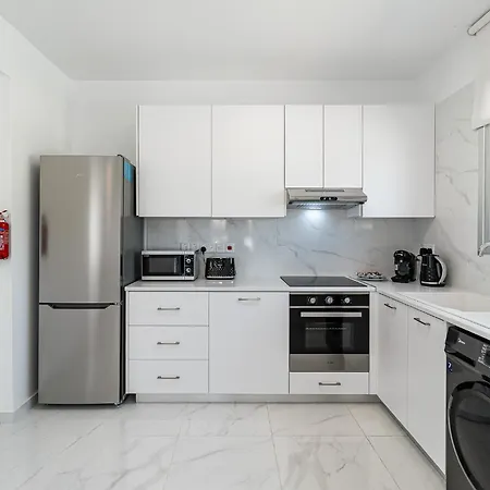 Villa Seabreeze Sofia By Ezoria