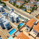 Villa Seabreeze Sofia by Ezoria Villas Villa