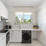 Villa Seabreeze Elina By Ezoria Villas * بروتاراس